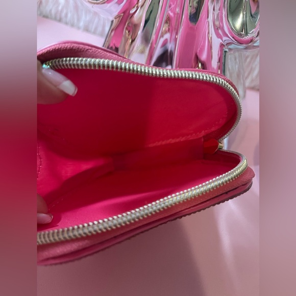 Juicy Couture Rhinestone Heart Belt Bag - Picture 9 of 13